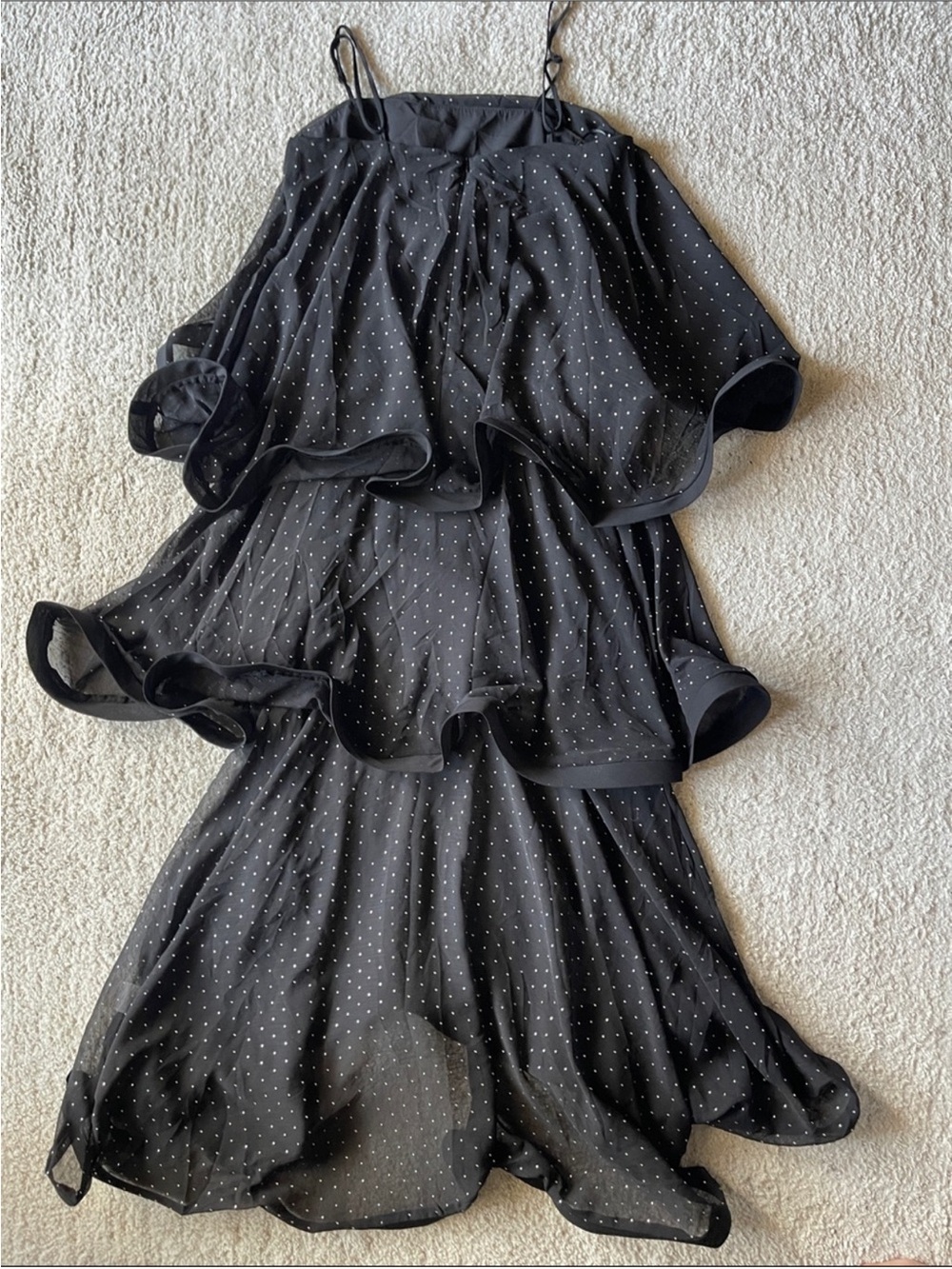 ✨NEW✨ Elliatt Diamante Moss Tiered
Georgette Gown Black - Picture 4 of 8